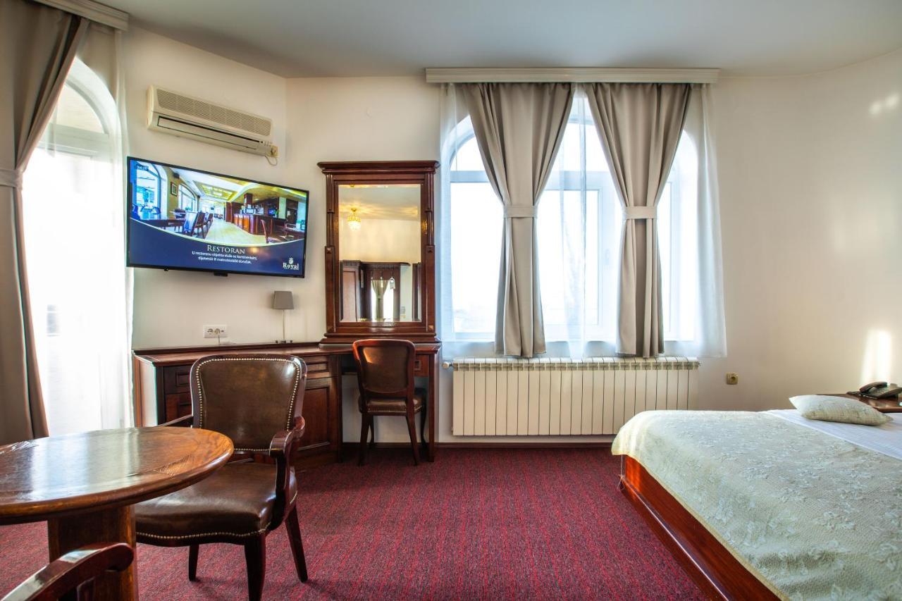 Garni Hotel Royal Crown Subotica Exterior foto